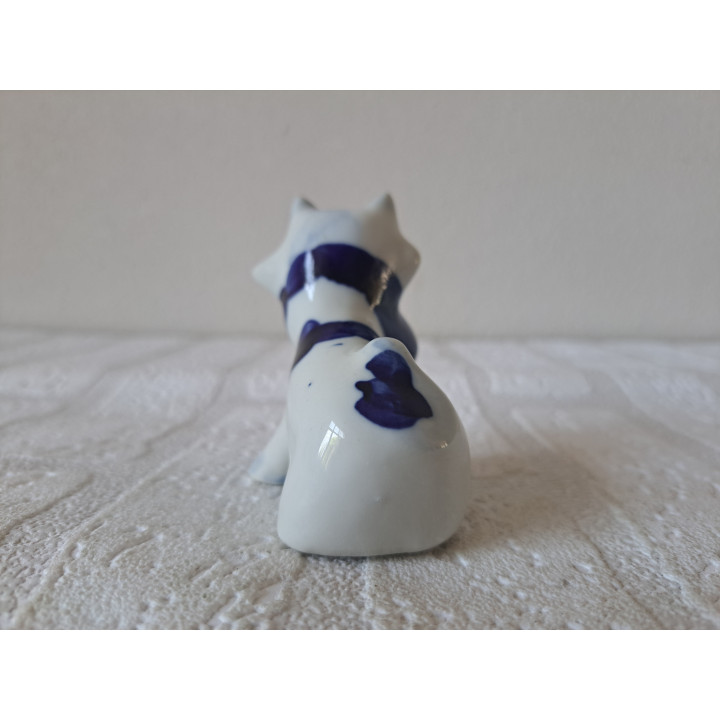 Handgeschilderd Koe van porselein 8x5x7cm - dierfiguren