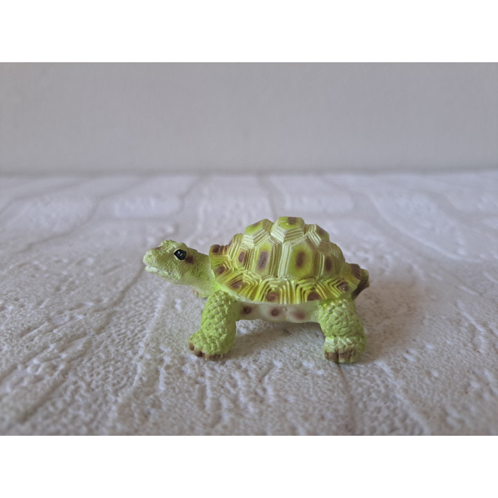 Schildpad van kunsthars 5.5x4x2.5cm - dierfiguren