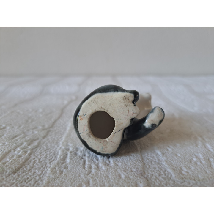 Zittende panda van porselein 5x3.5x4cm - dierfiguren
