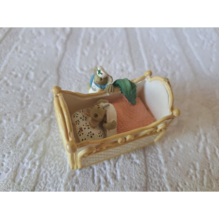 Verpleegster muis van kunsthars met zieke muis Enesco 1286355 - dierfiguren
