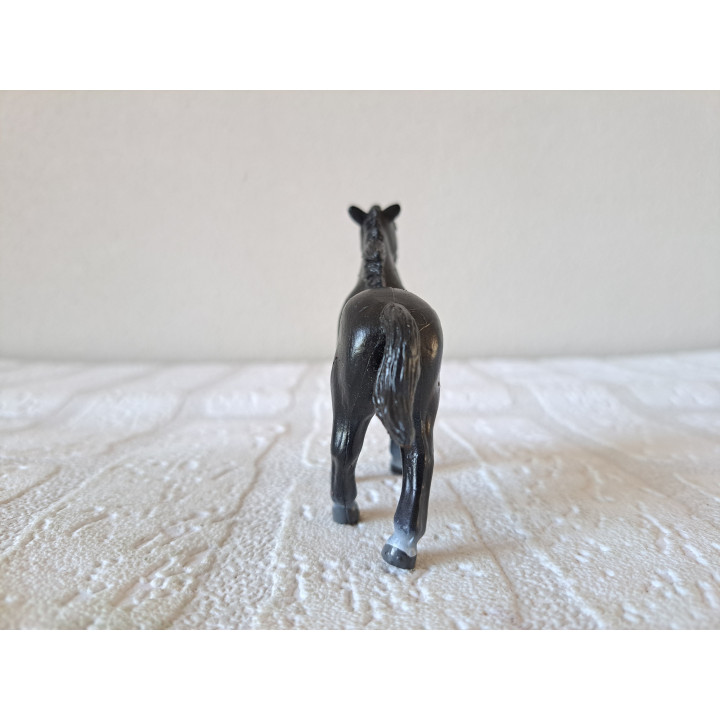 Paard van hard rubber 9.5x2x7.5cm - dierfiguren