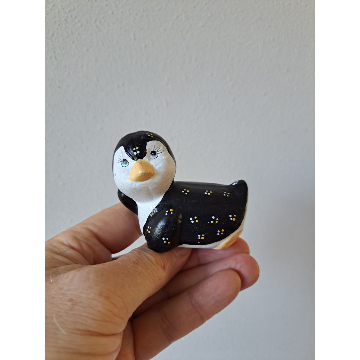 Liggende pinguïn van keramiek 8x4x6cm