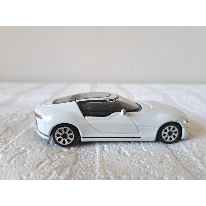 Saab Aero X 1:43 Bburago 10.5x4x2.5cm - modelauto