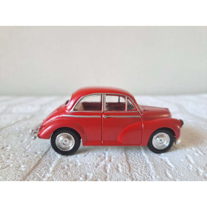 Morris Minor 10.5x4.5x4.5cm roodbruin - Verzamelmodelauto