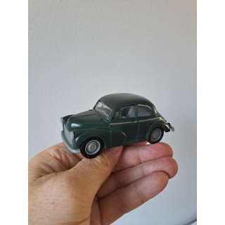 Morris Minor 10.5x4.5x4.5cm donkergroen