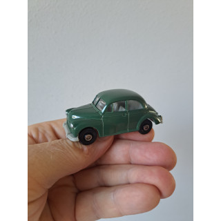 Morris Minor Corgi 7x3x3cm donkergroen
