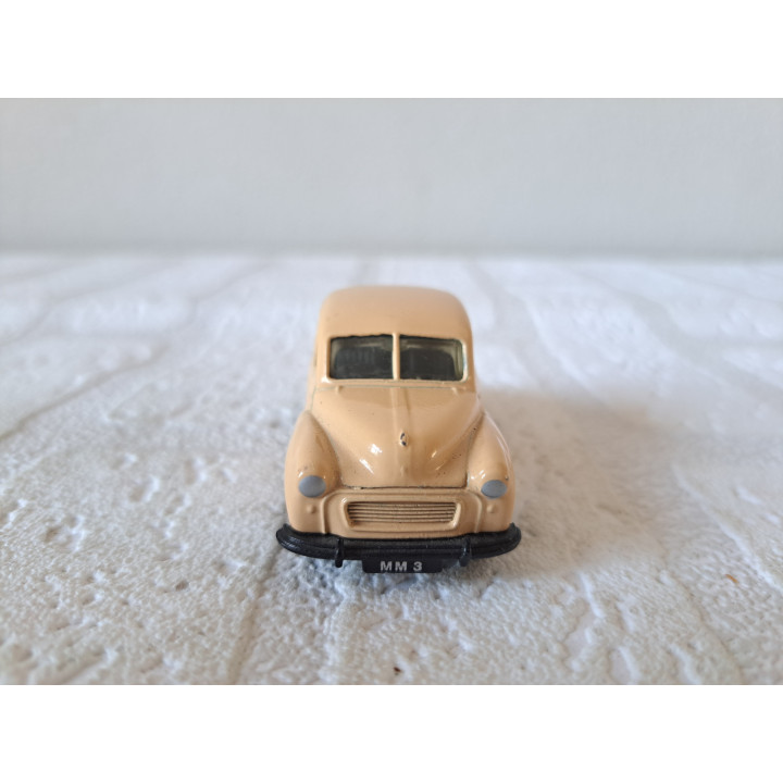Morris Minor Corgi 7x3x3cm lichtbruin - Verzamelmodelauto