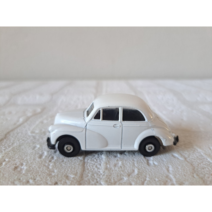 Morris Minor Corgi 7x3x3cm wit - Verzamelmodelauto