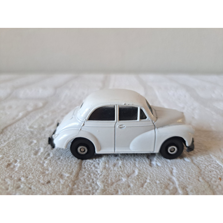Morris Minor Corgi 7x3x3cm wit - Verzamelmodelauto
