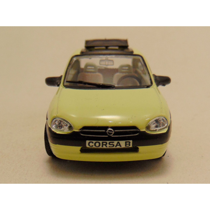 Opel Corsa B swing open 1:43 IXO models lichtgroen