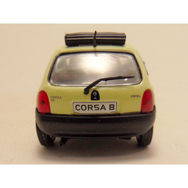 Opel Corsa B swing open 1:43 IXO models lichtgroen