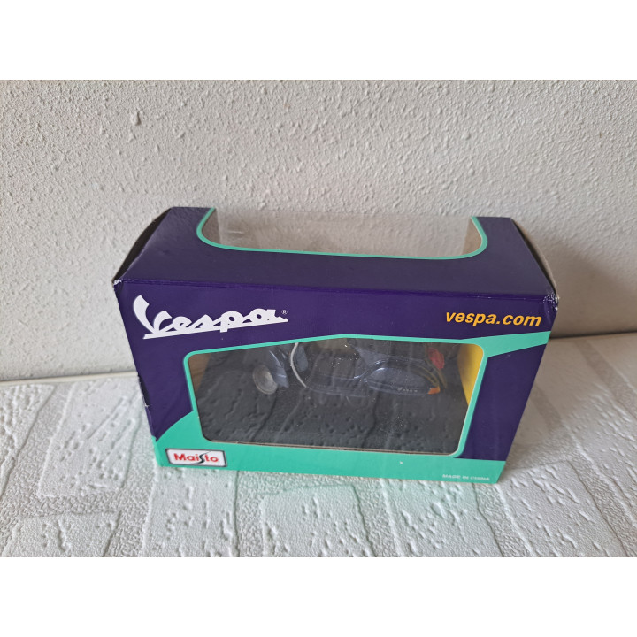 Vespa P150X 1978 1:18 Maisto - vespa