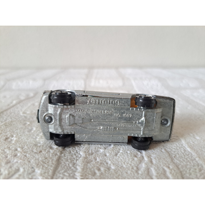 Mercedes 500 SEC 1:64 Yatming 1087 7x2.5x2cm - modelauto