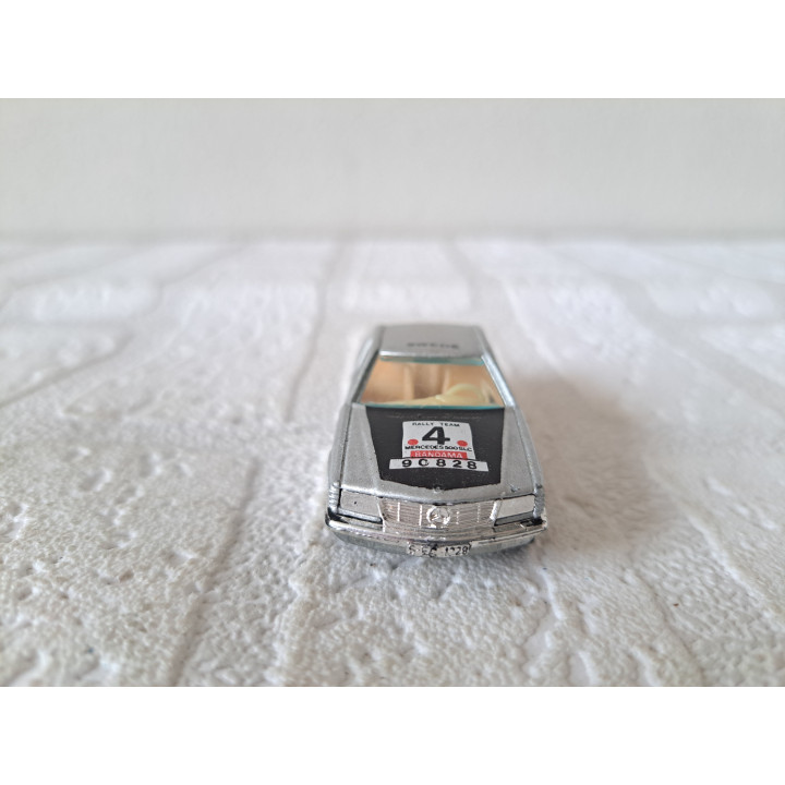 Mercedes 500 SEC 1:64 Yatming 1087 7x2.5x2cm - modelauto