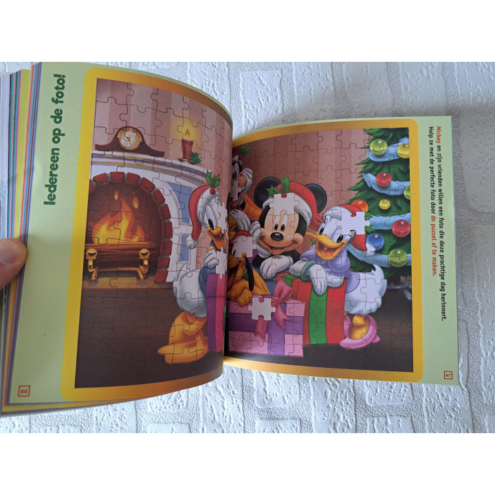 Mickey verhaaltjes - stickers en spelletjesboek 9789052957135 - disney