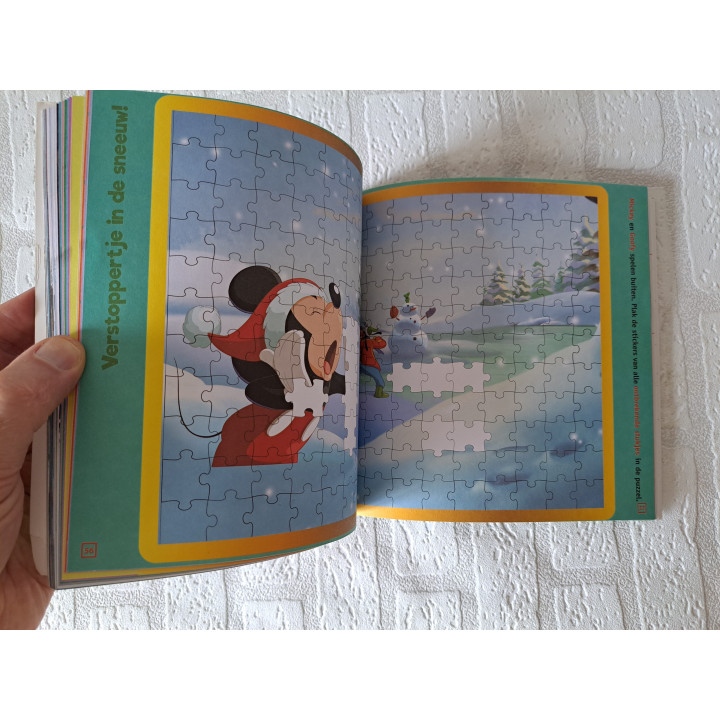 Mickey verhaaltjes - stickers en spelletjesboek 9789052957135 - disney