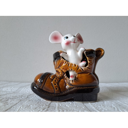 Muis van porselein in een schoen spaarpot 14x8x13cm - spaarpotten