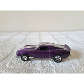 Blvd. Bruiser Hot wheels 2011-034