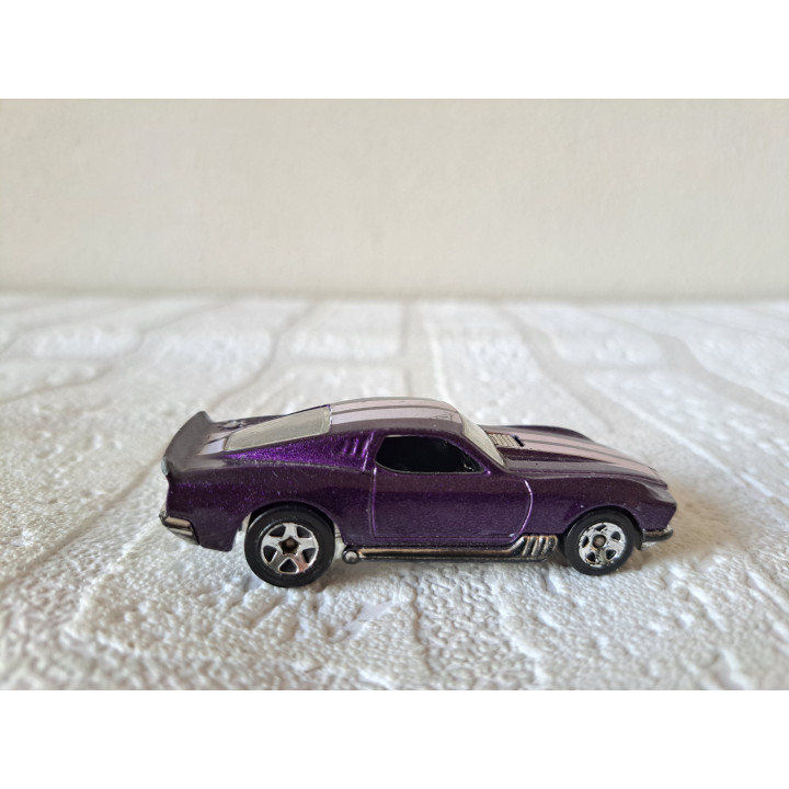 Blvd. Bruiser Hot wheels 2011-034 - Verzamelmodelauto