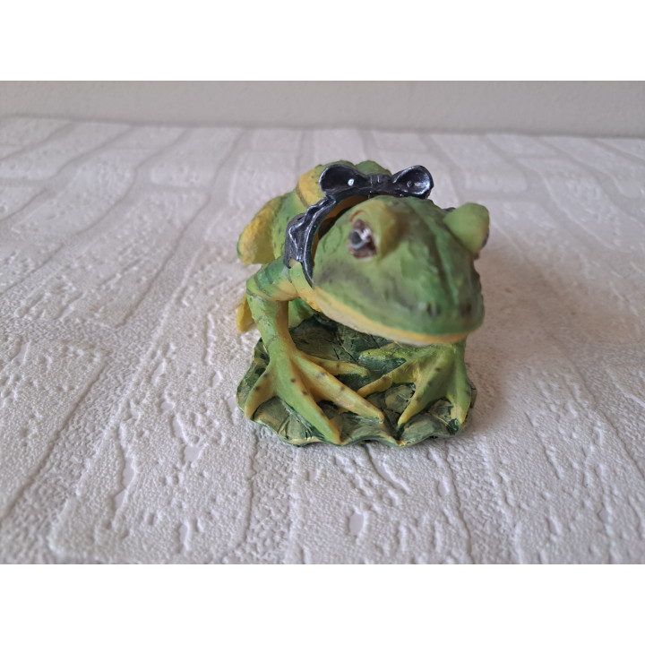 Groene kikker van kunsthars met wiebelhoofd 15x9x7cm - dierfiguren