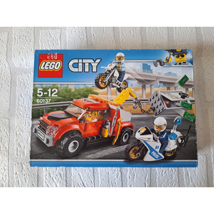 Problemen met sleepwagen 2017 Lego City 60137 ONGEOPEND - lego en Duplo