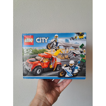 Problemen met sleepwagen 2017 Lego City 60137