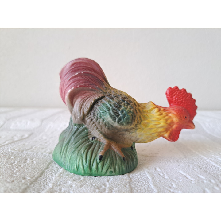 Rennende haan van porselein 11x6x8cm - dierfiguren