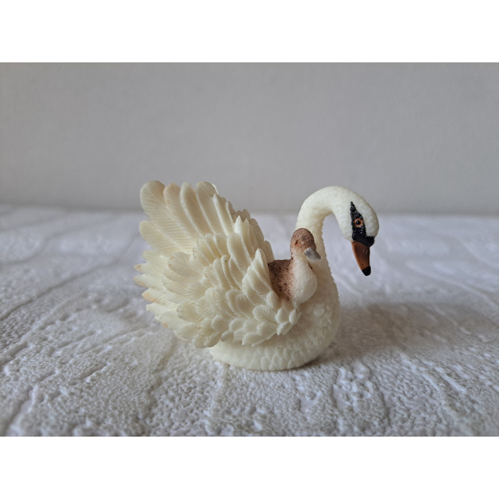 Zwaan van kunsthars met pul-jong 6x3.5x5cm (A2) - dierfiguren