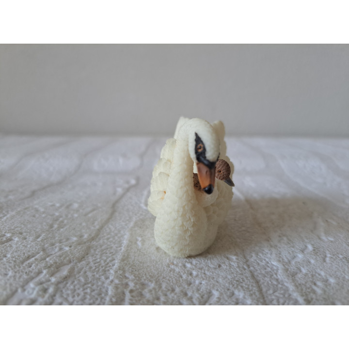 Zwaan van kunsthars met pul-jong 6x3.5x5cm (A3) - dierfiguren