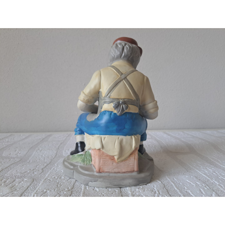 Grote schoenmaker beeld van porselein 14x12x20cm - Beelden