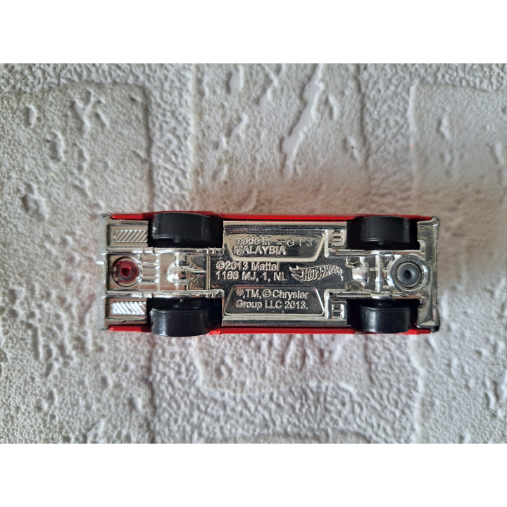 Dodge Charger Brazilian 1974 Hot Wheels 2014-240 rood - Verzamelmodelauto