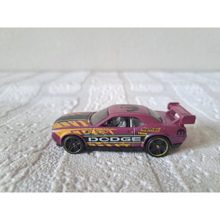 Dodge Challenger Drift Car Hot wheels 2016-178 (1)