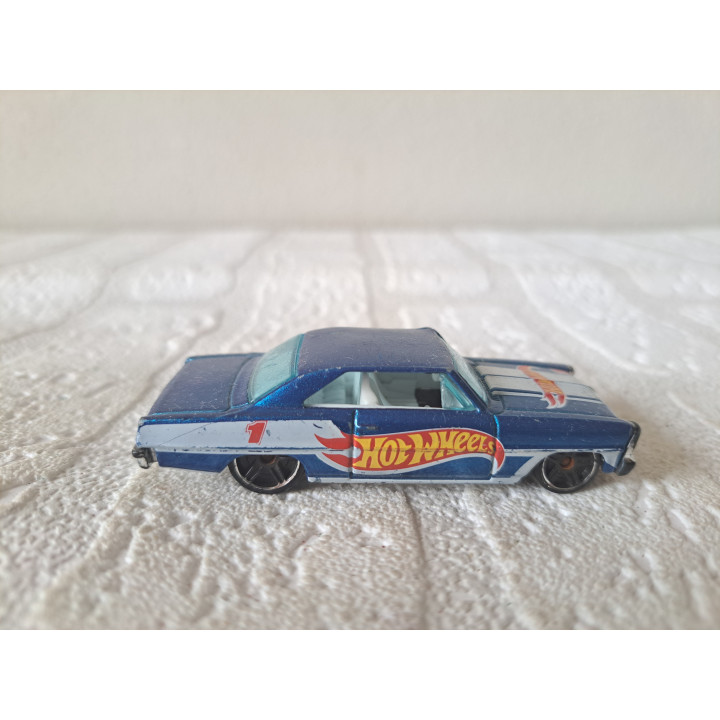 Chevrolet Nova 1966 Hot wheels 2011-154 - Verzamelmodelauto