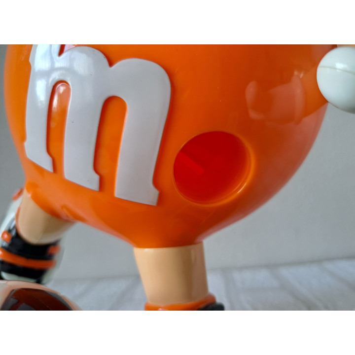 Grote voetballer snoepdispenser van kunststof M&M (2) - M&M