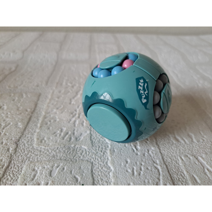 Fidget IQ puzzelbal van kunststof 6.5x6.5x6.5cm - IQ spellen