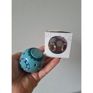 Fidget IQ puzzelbal van kunststof 6.5x6.5x6.5cm