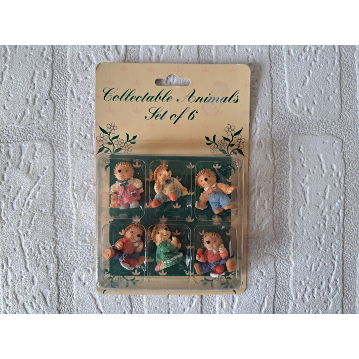 6 stuks mini egels van kunsthars 3x1.5x3.5cm ONGEOPEND - dierfiguren