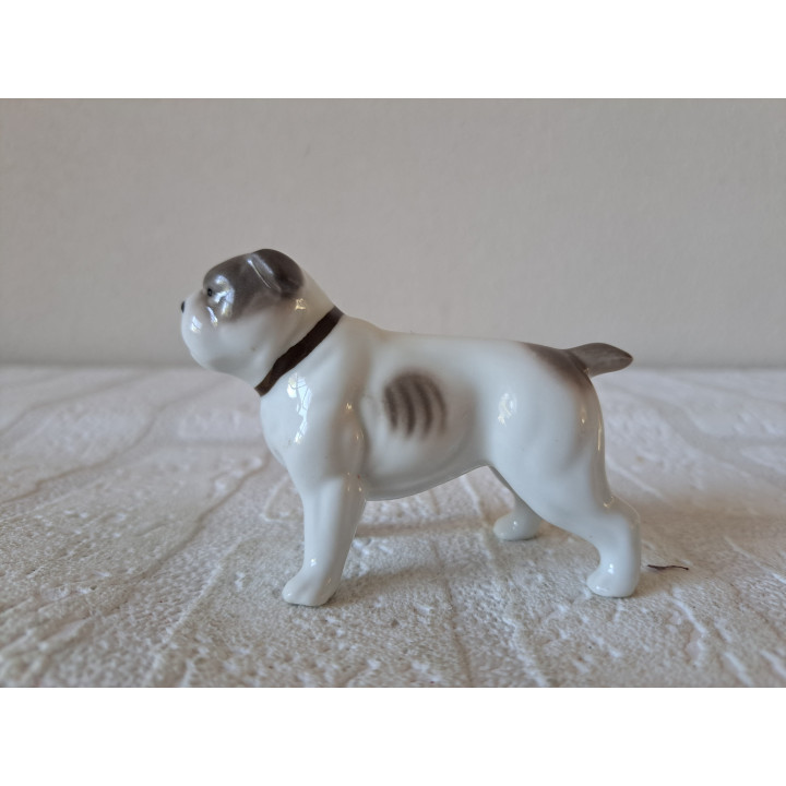 Bulldog hond van porselein 8.5x4x6cm - dierfiguren