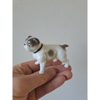 Bulldog hond van porselein 8.5x4x6cm