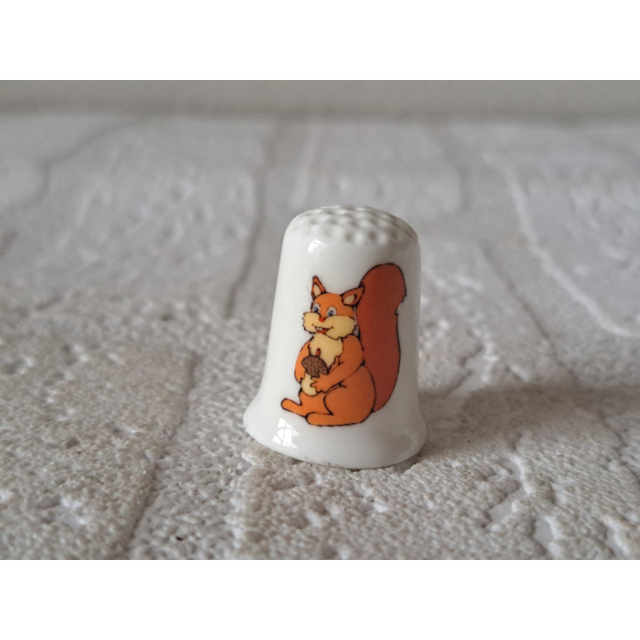 Tekening van een eekhoorn vingerhoedje