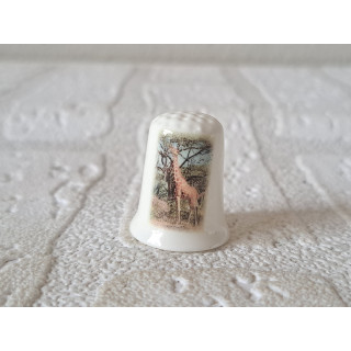 Giraffe eet blaadjes vingerhoedje