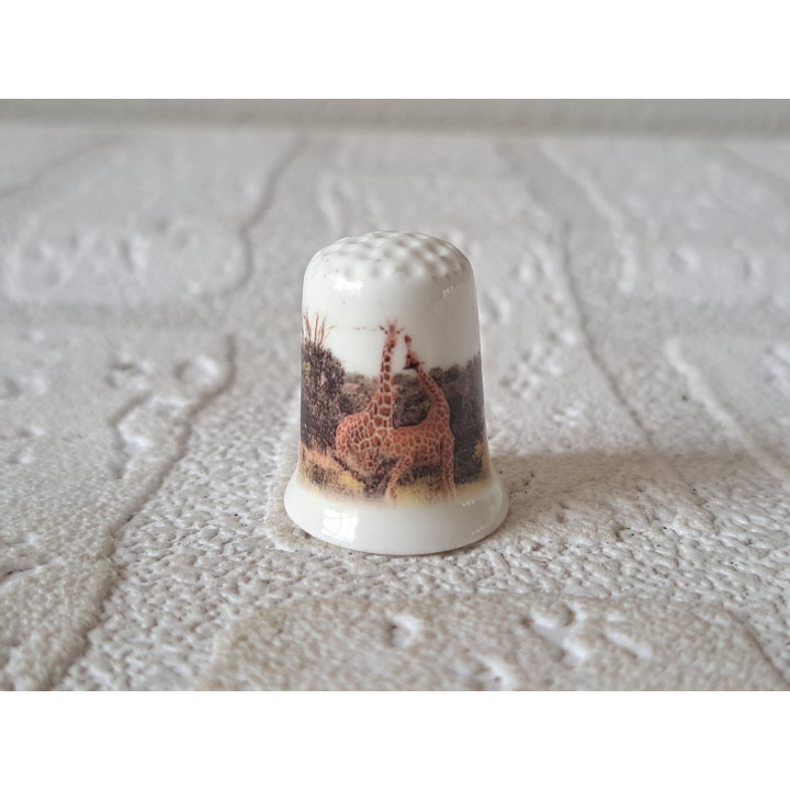 Giraffe met kromme nek vingerhoedje