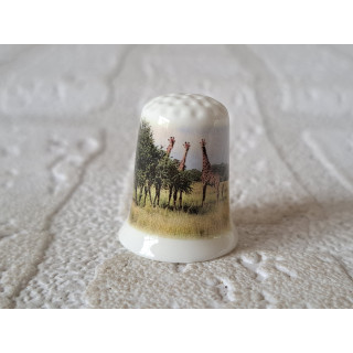 Giraffen bij een boom vingerhoedje