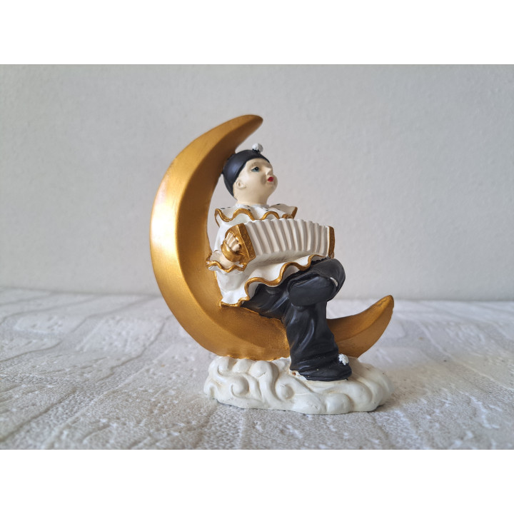 Pierrot clown met accordeon en maan, kunsthars 10x5.5x12cm - beeldjes