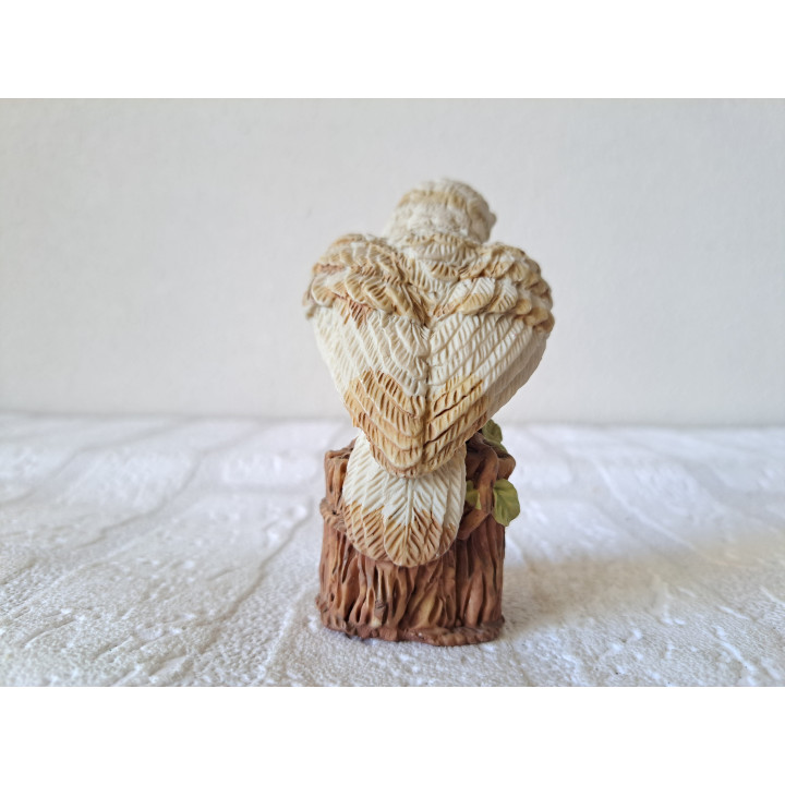 Uil op een boomstronk, kunsthars 5.5x5x10cm - dierfiguren Uil op een boomstronk, kunsthars 5.5x5x10cm - dierfiguren