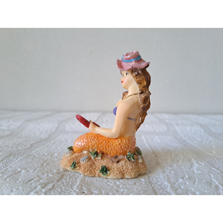 Zeemeermin met hoedje en spiegel, kunsthars 6.5x5x9cm - Zeemeerminnen