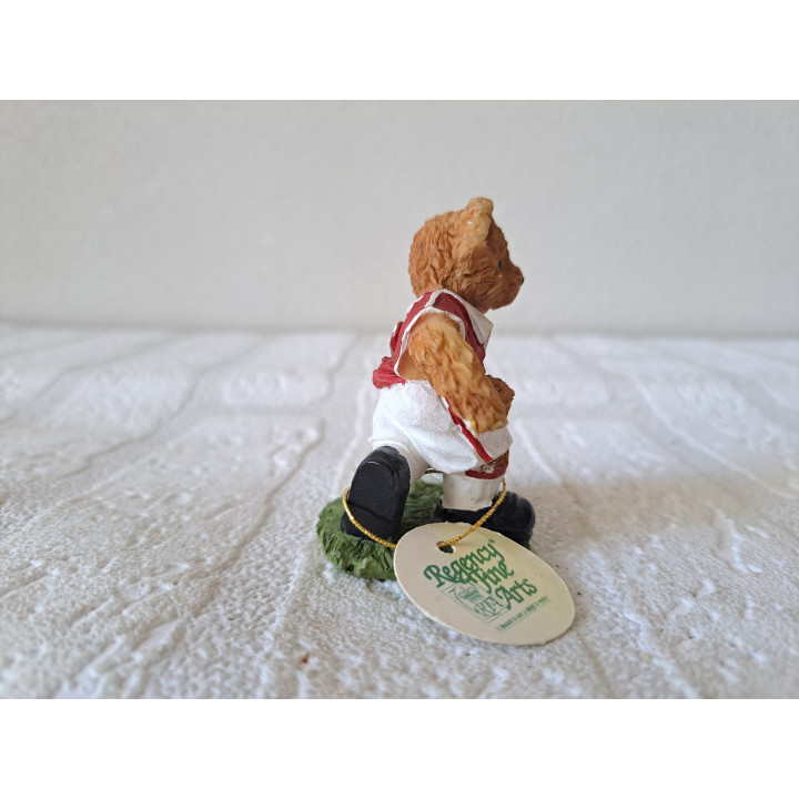 Beer als voetballer, kunsthars 5x4x6cm - dierfiguren