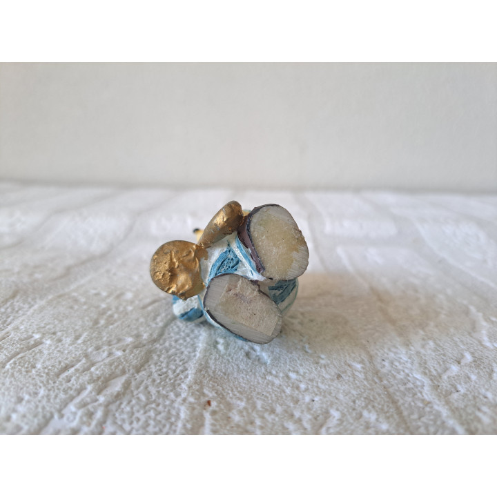 Egel met trombone, kunsthars 4x4x7cm - dierfiguren