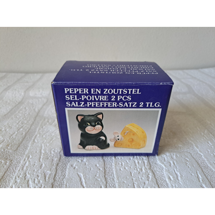 Poes met muis op kaas peper en zoutstel, porselein 7x6x8cm - Verzamelobjecten