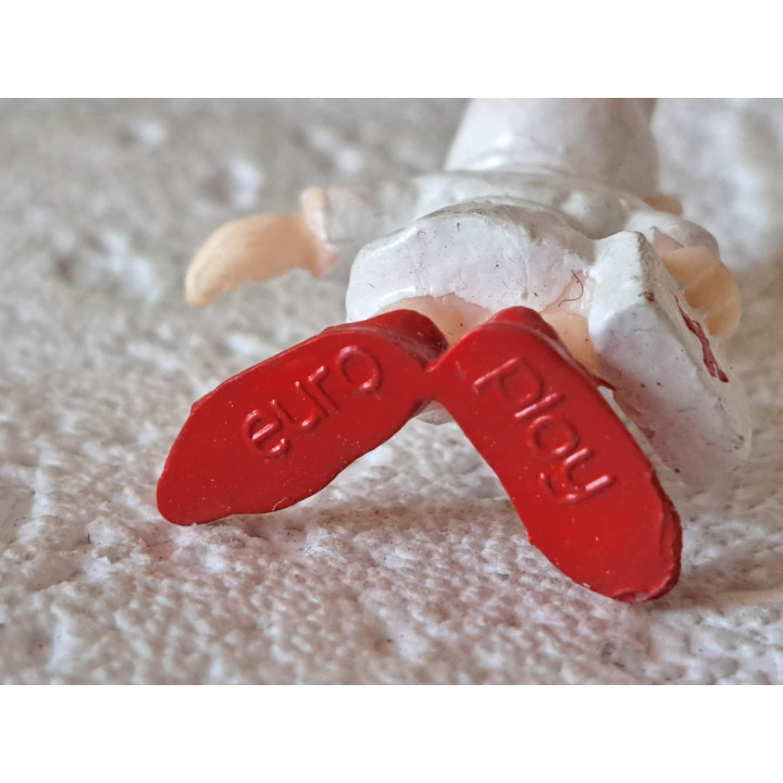 Verpleegster, Rodekruis, Euro play, rubber 2.5x1.5x3.5cm - beeldjes